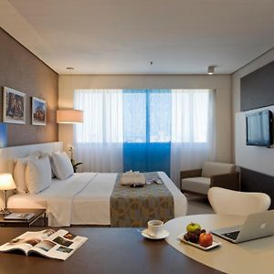 Standard Zimmer mit Kingsize-Bett